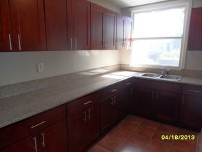 2656 Raymond Ave in Los Angeles, CA - Building Photo - Building Photo