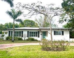 719 37th Ave NE in St. Petersburg, FL - Building Photo