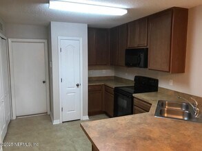7637 Melvin Rd in Jacksonville, FL - Building Photo - Building Photo