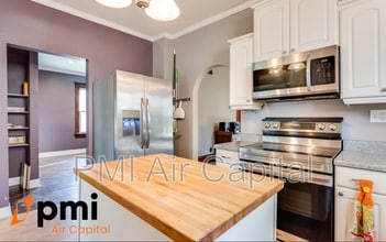 520 Old Main St in Newton, KS - Building Photo - Building Photo