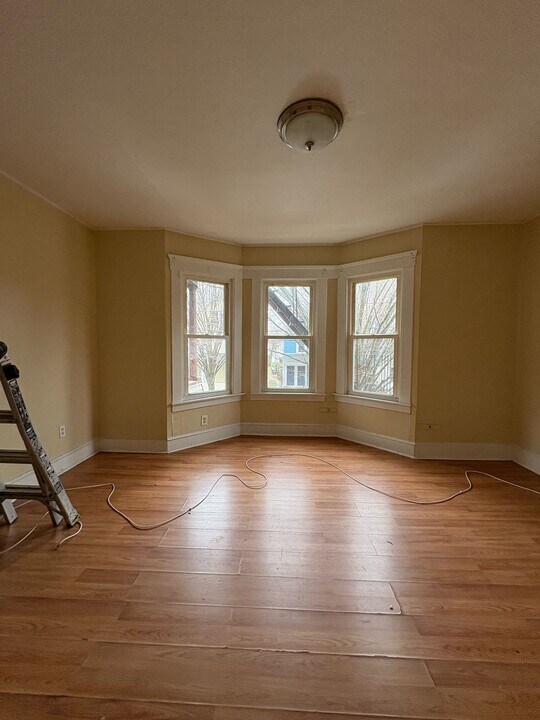 108 Shepard St, Unit 2 in New Haven, CT - Building Photo