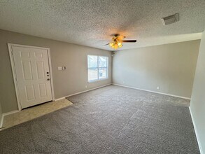 4838 Camas in San Antonio, TX - Building Photo - Building Photo