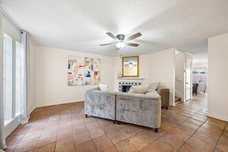 17116 Beaver Springs Dr in Houston, TX - Building Photo - Building Photo