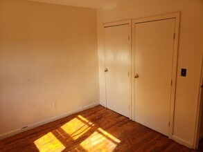 56 Locust Hill Ave in Yonkers, NY - Building Photo - Building Photo