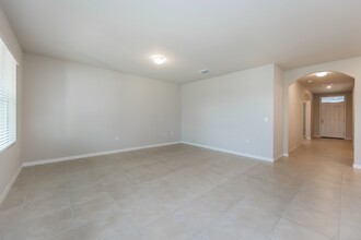 5365 Shell Mound Cir in Punta Gorda, FL - Building Photo - Building Photo