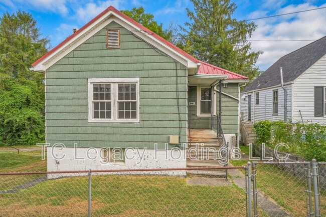 property at 316 1/2 Harrison St