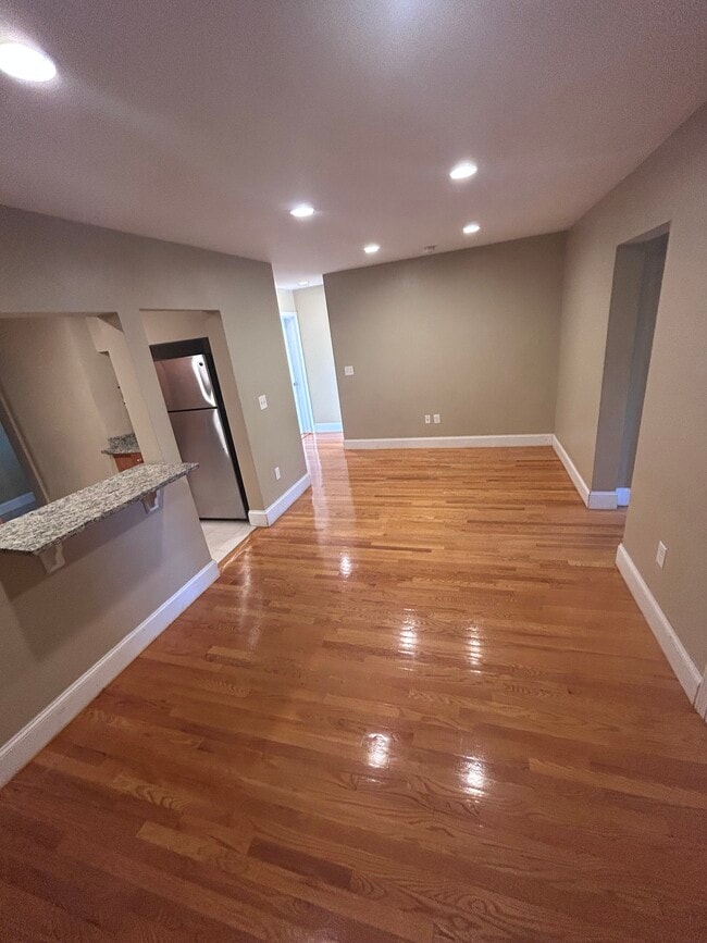 76 Egmont St in Brookline, MA - Building Photo - Building Photo