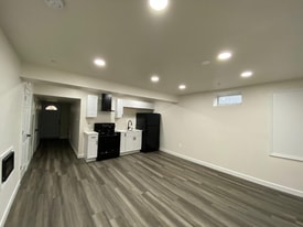 353 Daleview Dr in Glen Burnie, MD - Building Photo