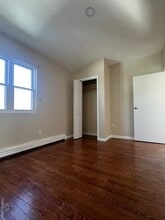 241-27 147th Dr in Queens, NY - Building Photo - Building Photo