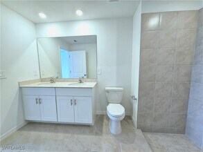 17700 Paradiso Wy in North Fort Myers, FL - Building Photo - Building Photo