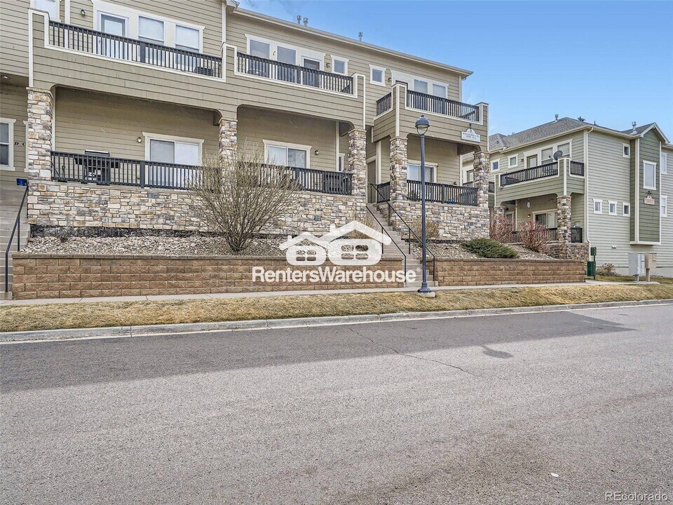 11250 Florence St in Commerce City, CO - Building Photo