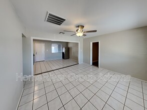 3801 W Tamarisk Ave in Phoenix, AZ - Building Photo - Building Photo