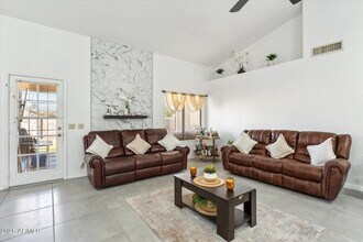 9814 W Menadota Dr in Peoria, AZ - Building Photo - Building Photo