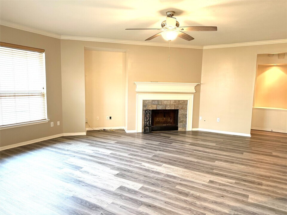 19202 Poplar Trails Ln in Tomball, TX - Building Photo