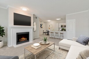 Estates at Las Colinas in Irving, TX - Building Photo