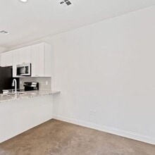 305 Ella St in Lafayette, LA - Building Photo - Building Photo