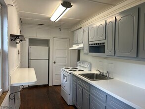 19 Windemere Ave in Mount Arlington, NJ - Building Photo - Building Photo