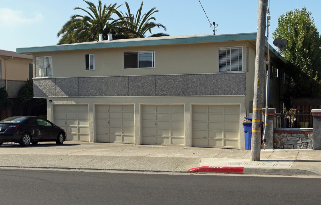 327 California Ave in South San Francisco, CA - Foto de edificio