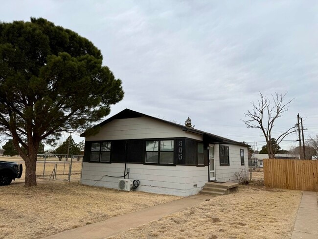 505 E 37th St in Lubbock, TX - Building Photo - Building Photo
