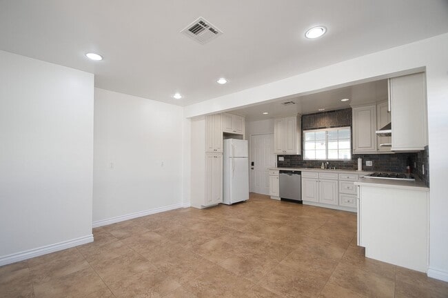 5135 W 133rd St in Hawthorne, CA - Building Photo - Building Photo