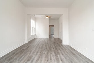 1714 N Whipple St, Unit 2 in Chicago, IL - Building Photo - Building Photo