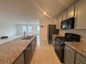 2929 Dora Dr in Fort Worth, TX - Building Photo - Building Photo