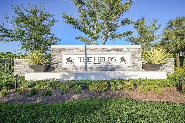 8247 Cinch Way in Greenacres, FL - Foto de edificio - Building Photo