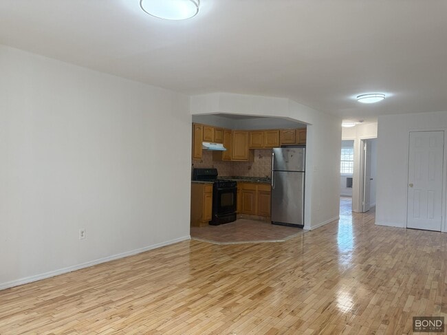 property at 395 E 49th St