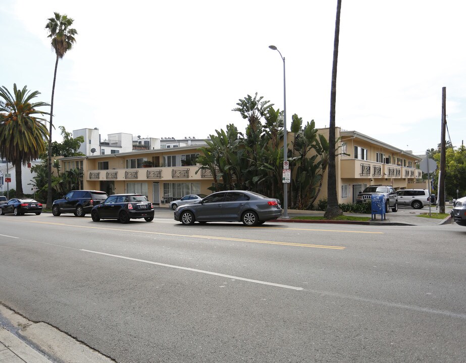 Hollywood Towers in Los Angeles, CA - Building Photo