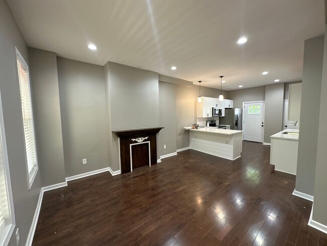 64 W Blake Ave in Columbus, OH - Building Photo - Building Photo