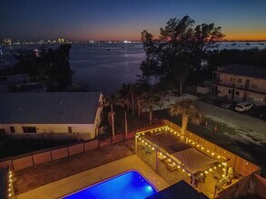 4739 Baywood Point S in Gulfport, FL - Building Photo - Building Photo