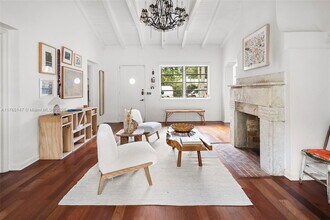 641 NE 57th St in Miami, FL - Building Photo - Building Photo