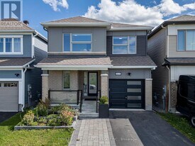 815 Henslow's Cir in Ottawa, ON - Building Photo