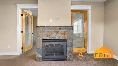 1280 Ashford Way in Medford, OR - Building Photo - Building Photo