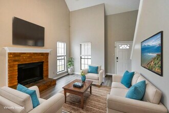 2811 Maryland Cir E in Memphis, TN - Building Photo - Building Photo