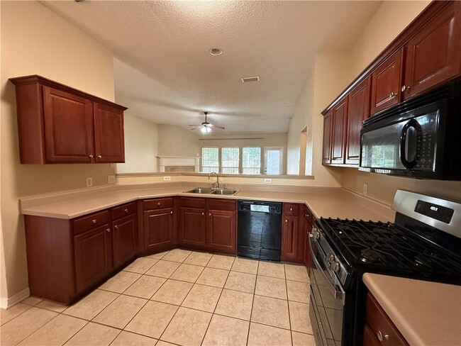 10154 Waterford Way in Mobile, AL - Building Photo - Building Photo