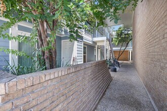 400 W 35th St in Austin, TX - Building Photo - Building Photo