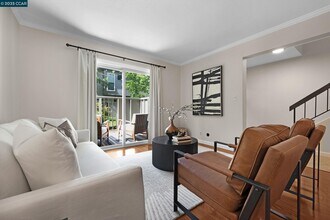 1668 Parkside Dr in Walnut Creek, CA - Building Photo - Building Photo