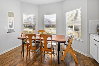 8809 Sikes Way in Austin, TX - Building Photo - Building Photo