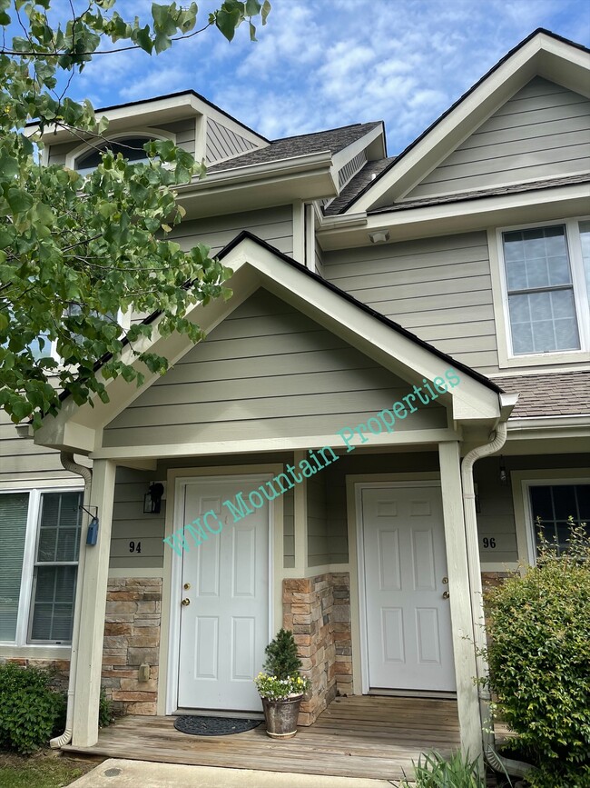 property at 94 Rotunda Cir