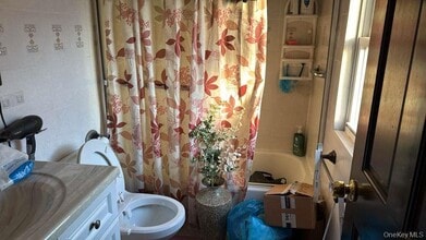 85-18 241st St in Queens, NY - Building Photo - Building Photo