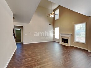 748 York View Dr in Auburn, GA - Building Photo - Building Photo