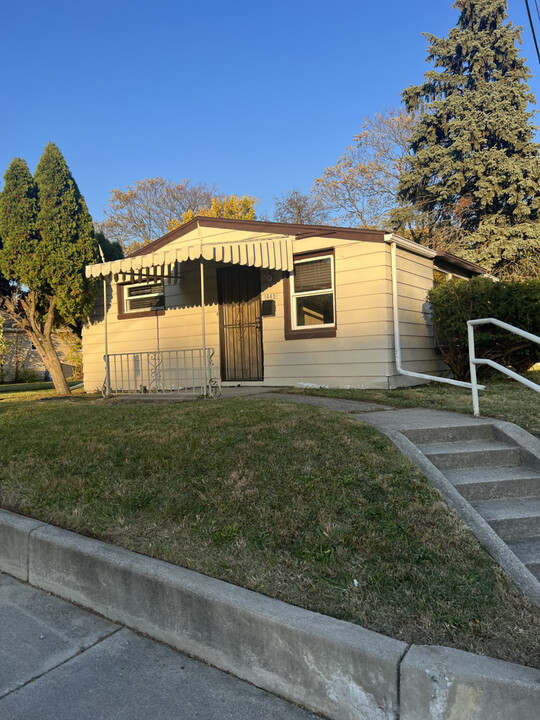 1449 Corry Ave in Toledo, OH - Building Photo