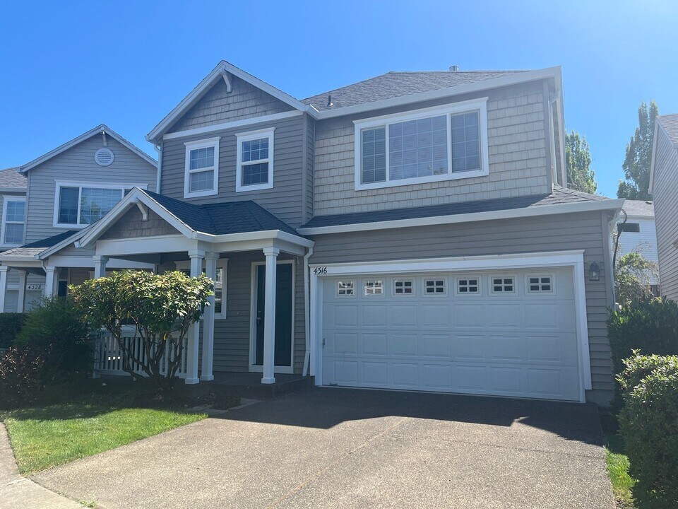 4316 NW Moon Valley Terrace in Beaverton, OR - Building Photo