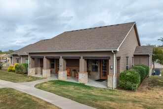Stoneleaf at Fairfield in Fairfield, TX - Building Photo - Building Photo