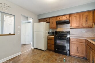 605 Hughes Pl in Bolingbrook, IL - Building Photo - Building Photo