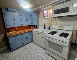 753 Bellaire St in Denver, CO - Building Photo