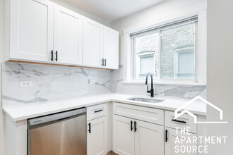 3838 W George St in Chicago, IL - Building Photo - Building Photo