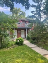 1335 W Main St in Lake Geneva, WI - Building Photo