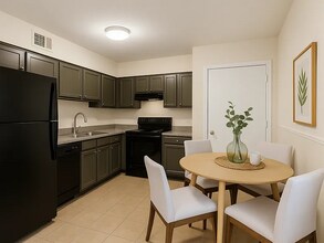 2879 Beverly Hill St in Memphis, TN - Building Photo - Building Photo